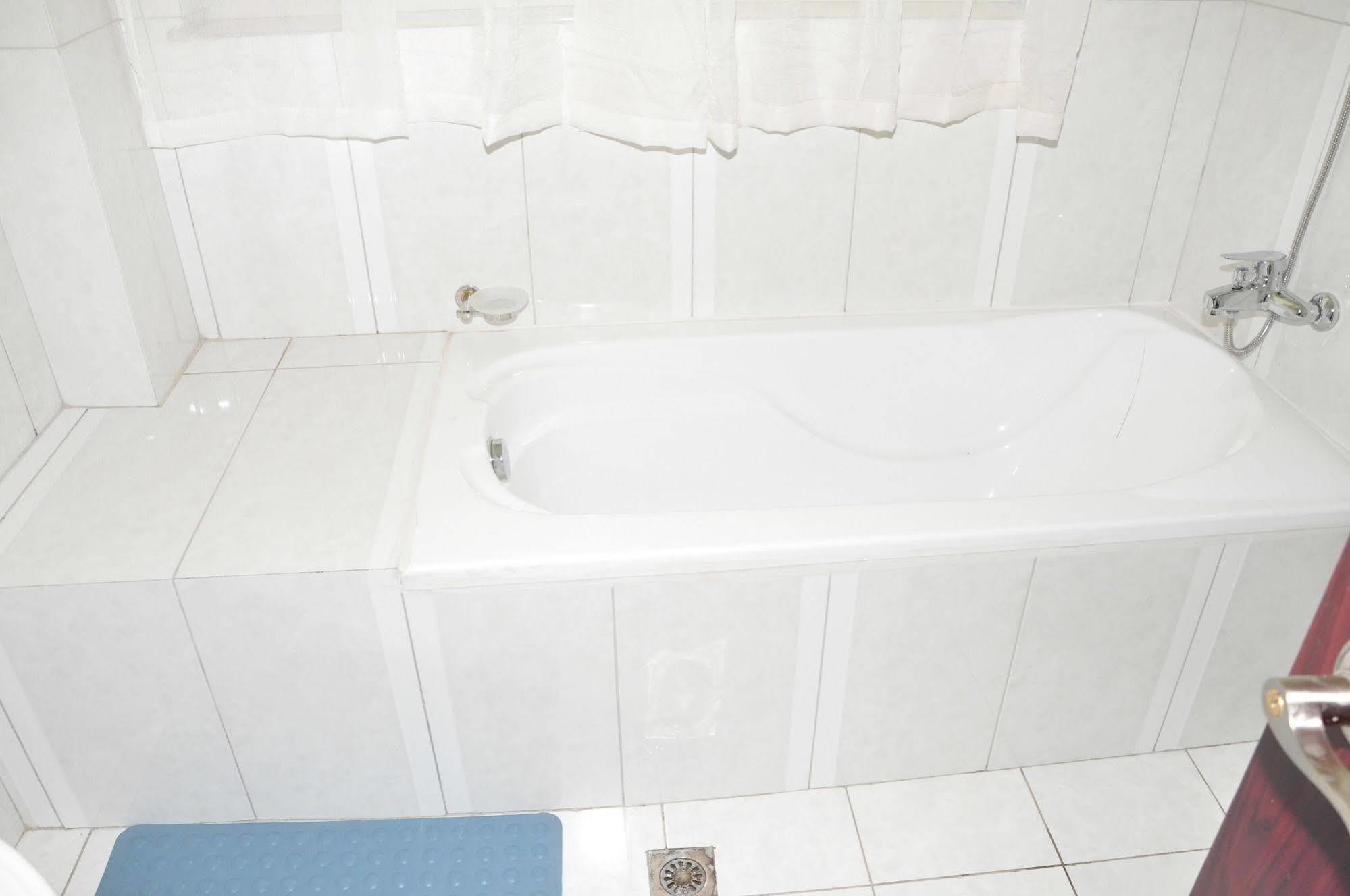 Florida International Hotel قوندر المظهر الخارجي الصورة